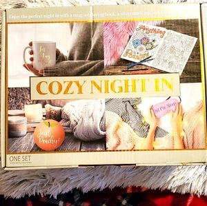 Cozy night in Gift Set. NWT